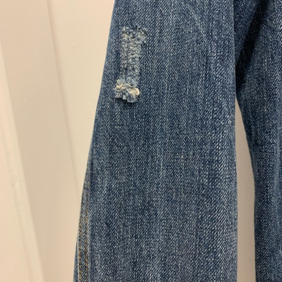 Levi’s Jean Jacket - Picture 6 of 10
